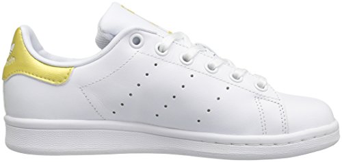 Adidas Originals Stan Smith Sneaker, FTWR White/FTWR White/Gold Metallic, 6 US Unisex Big Kid - Image 6