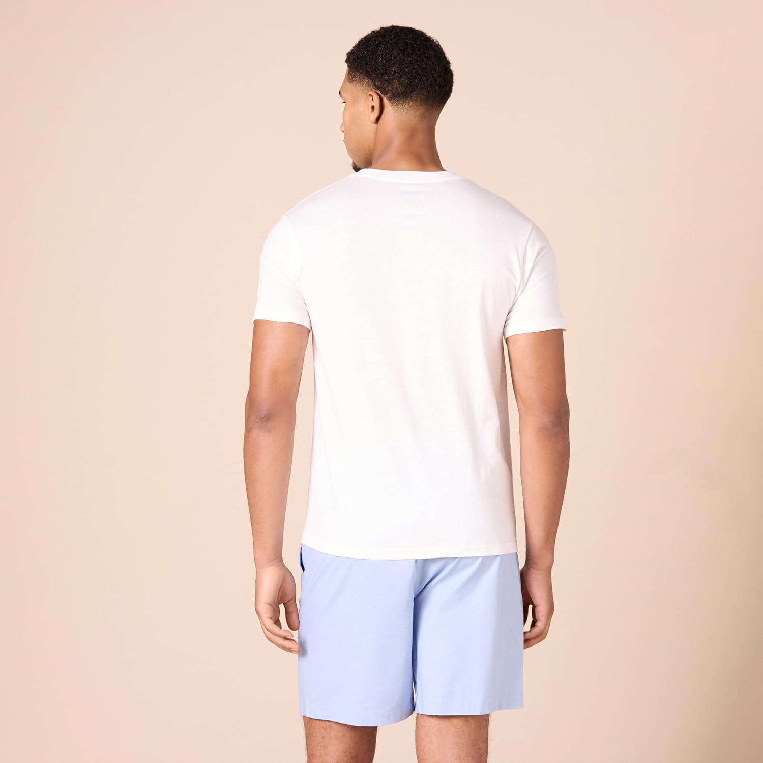 Amazon Essentials Men's V-Neck Undershirt, Breathable, Cotton, Pack of 6 - Image 3