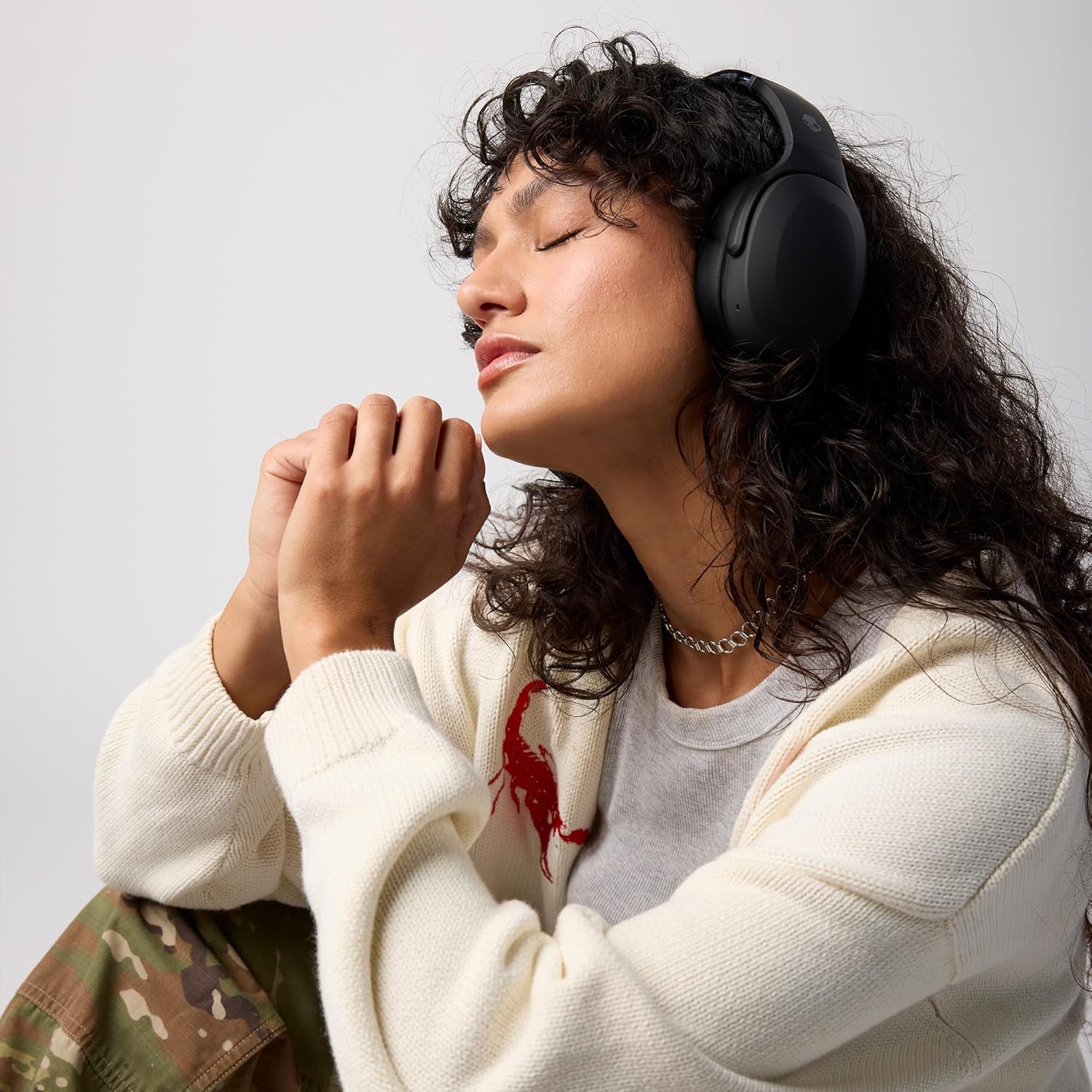 Skullcandy Crusher Evo Wireless Bluetooth Headphones with Extra USB-C Charging Cable, Multi-Sensory Bass, Noise Isolating Over-Ear Fit, 40 Hours Battery, Microphone for iPhone Android - True Black - Image 5