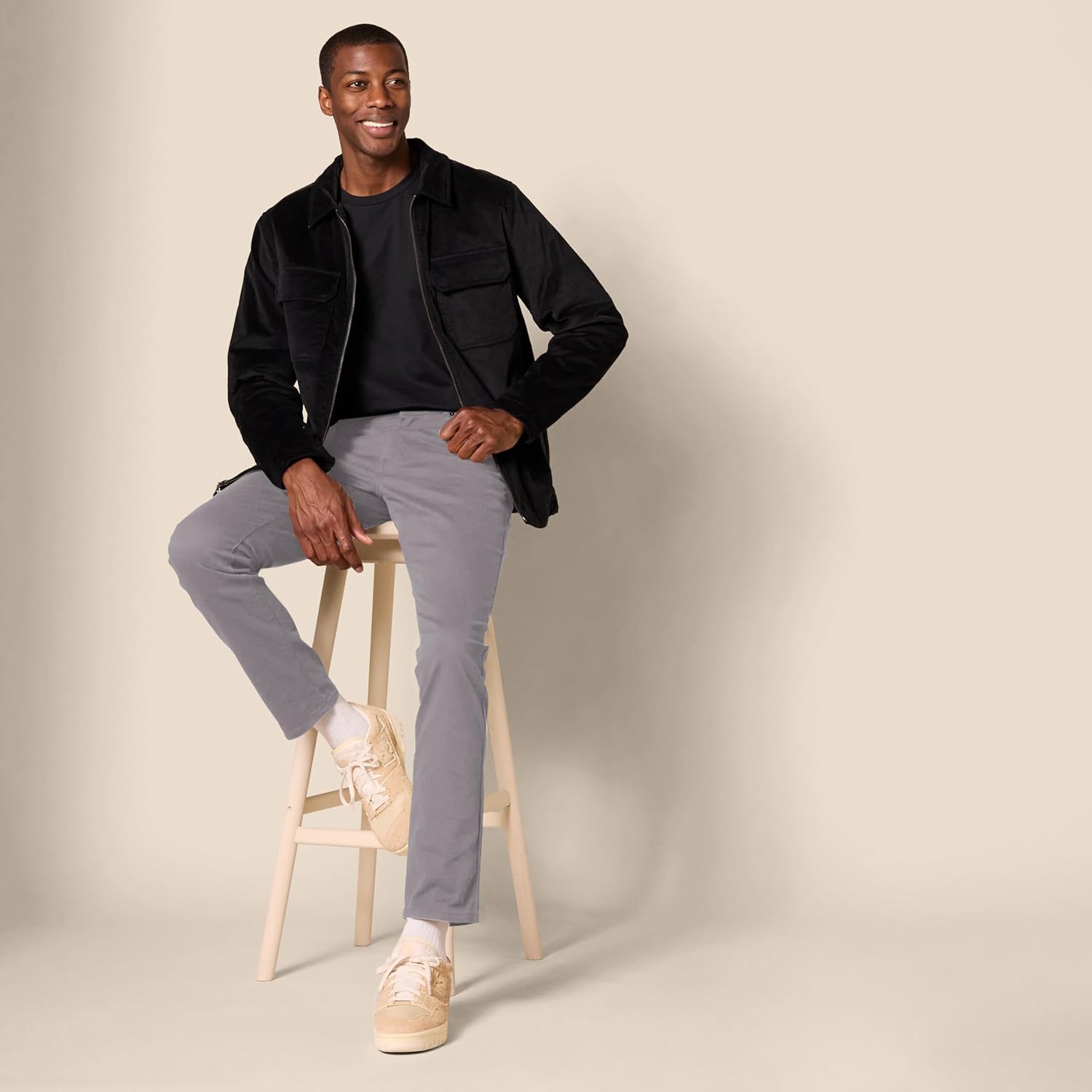 Amazon Essentials Men's Standard Slim-Fit 5-Pocket Stretch Twill Pant, Dark Grey 32W x 30L - Image 5