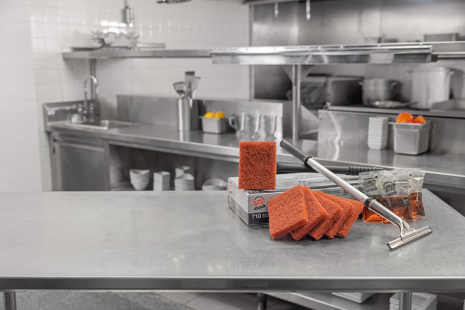 3M Scotch-Brite Griddle Cleaning, Quick Clean Liquid 700-40, 3.2 Oz Packet, 40/Pack, Heavy Duty, Cleans in 3-5 Minutes, for Baked on Food and Cooking Oils, Use on Hot or Cool Griddle - Image 3